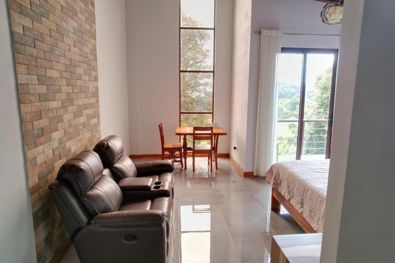 Cougar Monteverde Εξωτερικό φωτογραφία